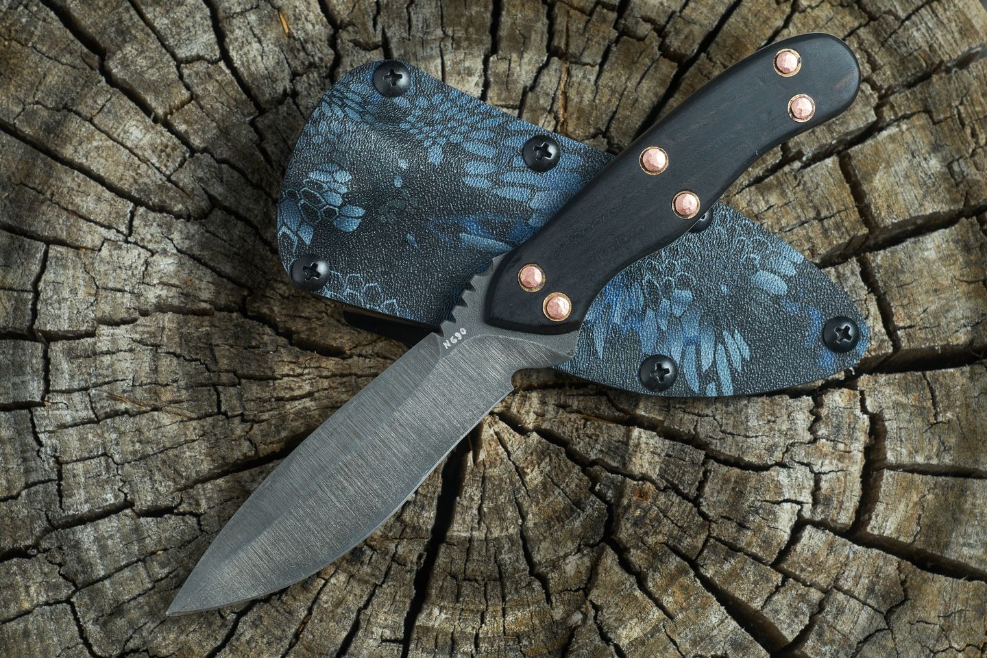N690 knife